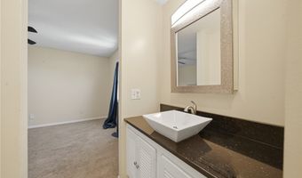 824 S Chillicothe Rd 2, Aurora, OH 44202