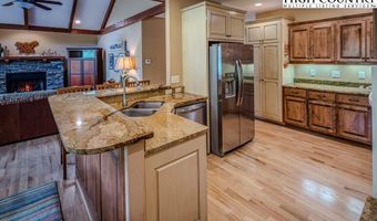 116 Mallard Ct, Banner Elk, NC 28604