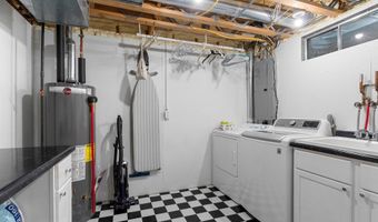 N254 MEADOWBREEZE Court, Appleton, WI 54915