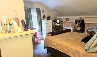 1 Side Hill St, Hopkinton, RI 02832