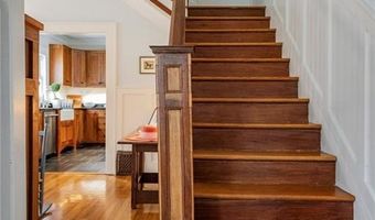 901 McCollum Dr, Bentonville, AR 72712
