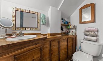 1215 Navarino St, Algoma, WI 54201