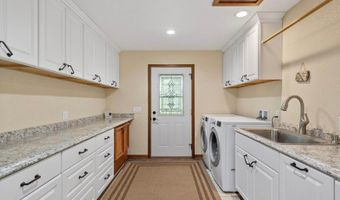 5611 Wazeecha Ave, Wisconsin Rapids, WI 54494