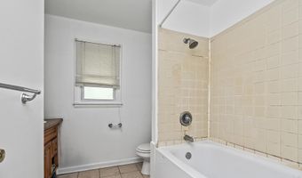 98 Mount Hope Dr, Albany, NY 12202