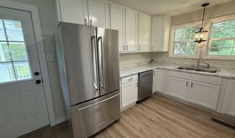 1390 CANEY Br, Adamsville, TN 38310