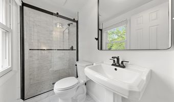 93 Idlebrook Ln, Aberdeen, NJ 07747
