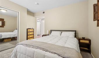 1605 Winona Blvd 102, Los Angeles, CA 90027