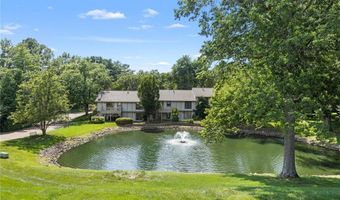 2155 Mason Green Dr, Ballwin, MO 63011