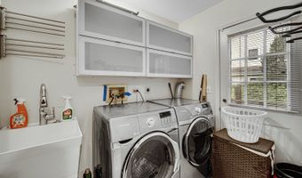 320 Brampton Ln, Arlington Heights, IL 60004