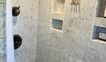 160 Col. John Gardner Rd, Narragansett, RI 02882