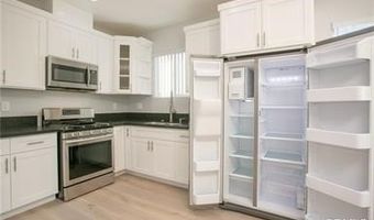 614 W 85th St 1/2, Los Angeles, CA 90044