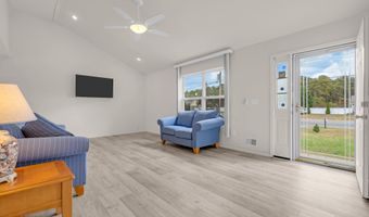 168 Grand Central Pkwy, Bayville, NJ 08721