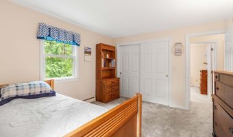 9 Candlewood Dr, Amherst, NH 03031