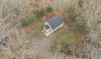 117 W Chippen Hill Rd, Burlington, CT 06013