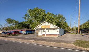 3104 Chicot Rd, Pascagoula, MS 39581