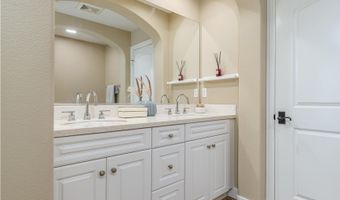672 E Valencia 108, Anaheim, CA 92805
