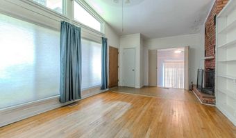 1323 Columbia Ave, Benton, AR 72015