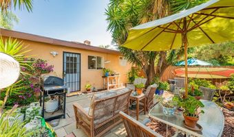 2048 Pomegranate Ln, Fallbrook, CA 92028