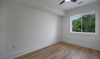 2524 41ST St NW 2, Washington, DC 20007
