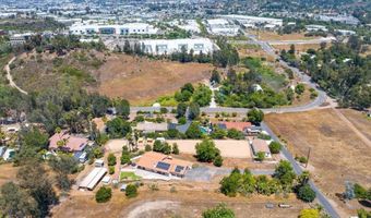 2605 Kauana Loa Dr, Escondido, CA 92029