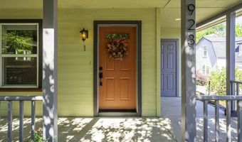923 Bellview Ave 1, Ashland, OR 97520