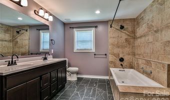 115 Wicklow Dr, Asheville, NC 28806