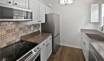 806 Brighton Pt, Atlanta, GA 30328