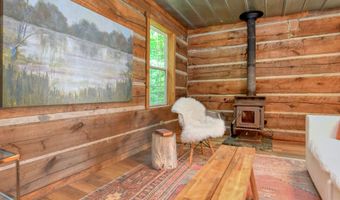 835 N Woodland Cir, Bloomfield, IN 47424