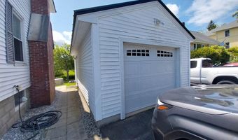 30 Park St, Bath, ME 04530