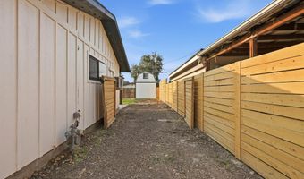1817 Willow St, Caldwell, ID 83605