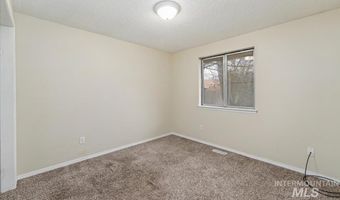 3199 N Cribbens Ave, Boise, ID 83713