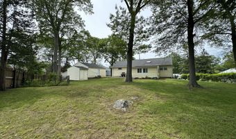 6 Tarinelli Cir, Bridgeport, CT 06606