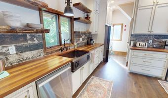 84 Cedar St, Bangor, ME 04401