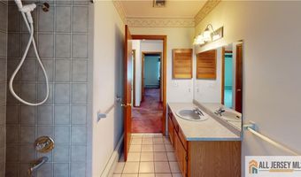 1044 Thayer Ave, Avenel, NJ 07001