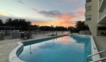 9500 W Bay Harbor Dr 2B, Bay Harbor Islands, FL 33154