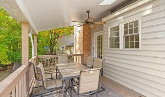 7421 BEVERLY MANOR Dr, Annandale, VA 22003