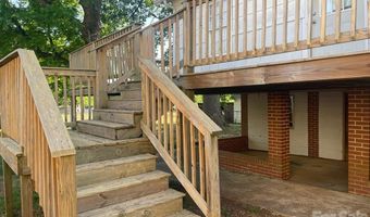 119 Pine St, Badin, NC 28009