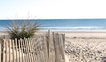 611 Wolcott Ave, Middletown, RI 02842