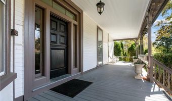 46 CHASTELLUX Ave M6, Newport, RI 02840