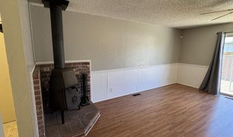 217 7th St, Fernley, NV 89408