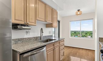 2151 JAMIESON Ave 1911, Alexandria, VA 22314