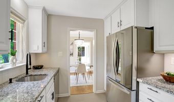 7107 COVENTRY Rd, Alexandria, VA 22306
