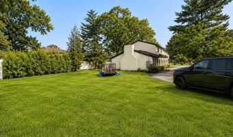 530 Palmer Ave, Belford, NJ 07718