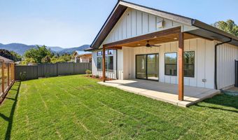 224 Alicia St, Ashland, OR 97520