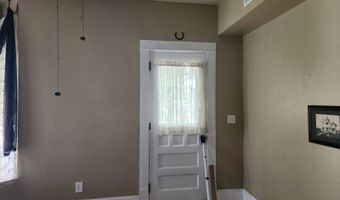 205 N Hundley St, Albany, MO 64402