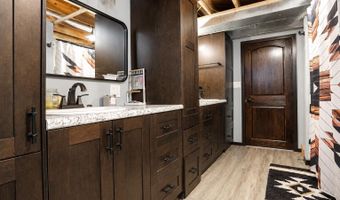 816 12th Ave, Aberdeen, SD 57401