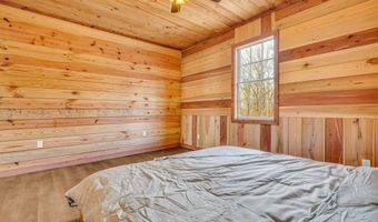 1090 Valley Grain Rd, Brooksville, MS 39739