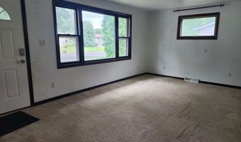 1516 Mound St, Boscobel, WI 53805