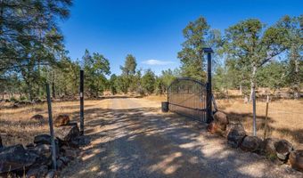 25150 Dersch Rd, Anderson, CA 96007