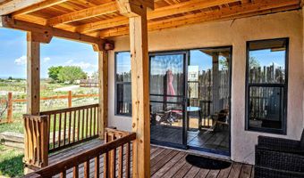2 Latilla Ln, Arroyo Seco, NM 87514
